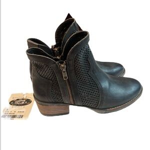 Sterling River Boots Leather Western Ankle Booties Sz 6 Women NWT $199
